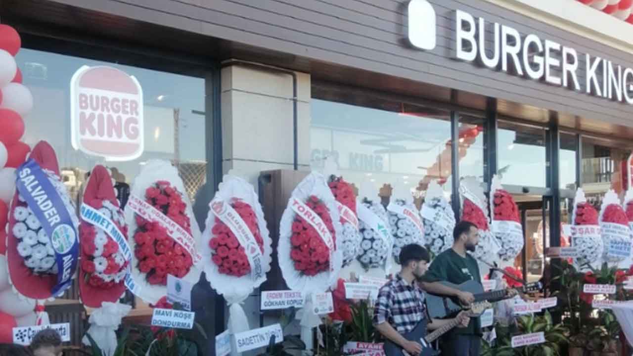 Foto - Rize'deki 'Burger King' açılışına katılan AK Partili başkandan şaşırtan savunma