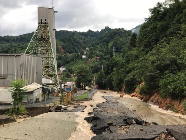 Foto - Rize'deki sel felaketinin bilançosu gün ağarınca ortaya çıktı