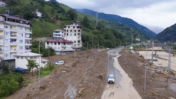 Foto - Rize'deki sel felaketinin bilançosu gün ağarınca ortaya çıktı