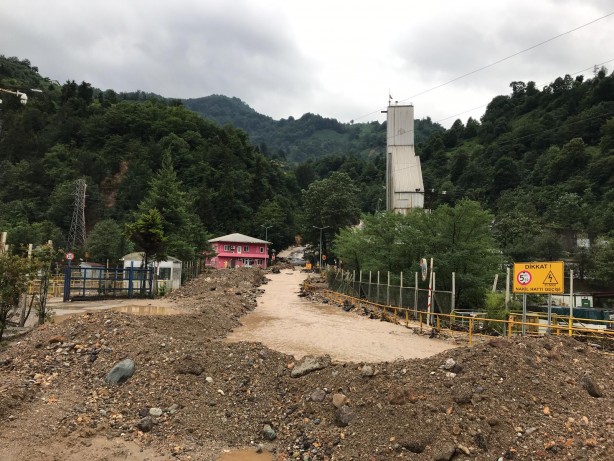 Foto - Rize'deki sel felaketinin bilançosu gün ağarınca ortaya çıktı