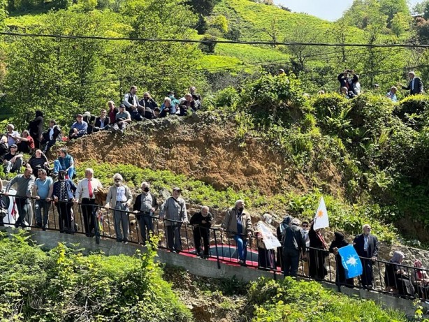 Foto - Rize’den ilginç kareler! ‘Erdoğan geliyor’ dediler böyle oldu