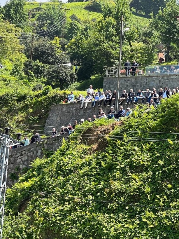 Foto - Rize’den ilginç kareler! ‘Erdoğan geliyor’ dediler böyle oldu