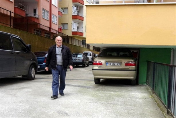 Foto - Rizeli şoförün park yeri görenleri şaşırtıyor!