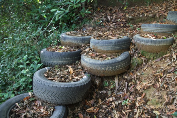 Foto - Rizeli yine yaptı yapacağını! Araba lastiklerinden öyle bir şey oluşturdu ki…