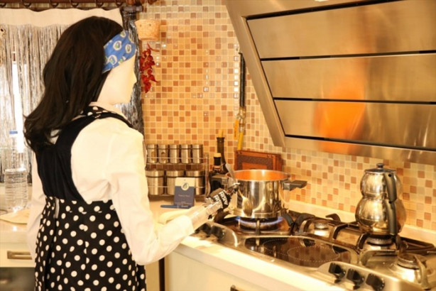 Foto - "Robot Ada" kadınların yardımcısı olacak