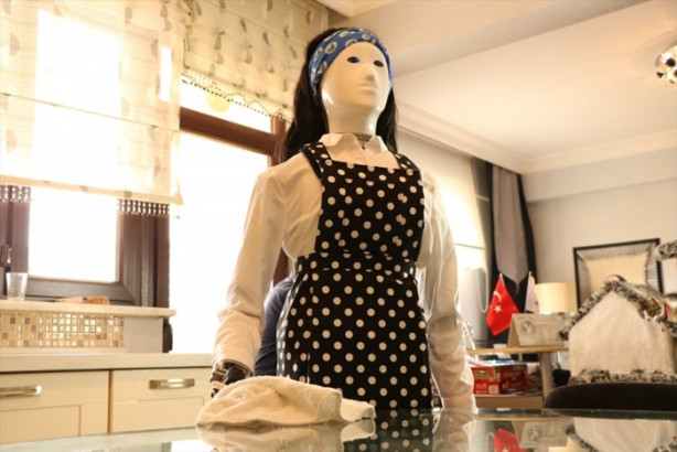 Foto - "Robot Ada" kadınların yardımcısı olacak