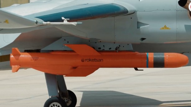 Foto - ROKETSAN geliştirdi! Çok ama çok önemi var: Bayraktar AKINCI ateşledi! Tam isabet 150 kilometre...
