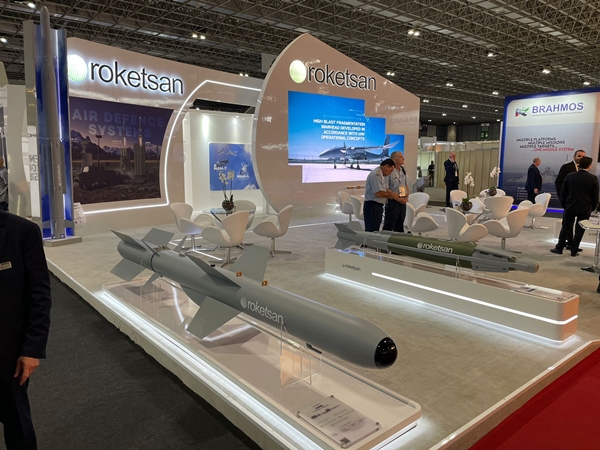 Foto - ROKETSAN ürünleri Brezilya'daki fuara damga vurdu