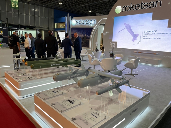 Foto - ROKETSAN ürünleri Brezilya'daki fuara damga vurdu