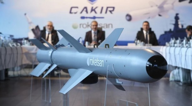 Foto - Roketsan yeni nesil füzesini açıkladı! Dünyanın gözü Türkiye’ye çevrildi