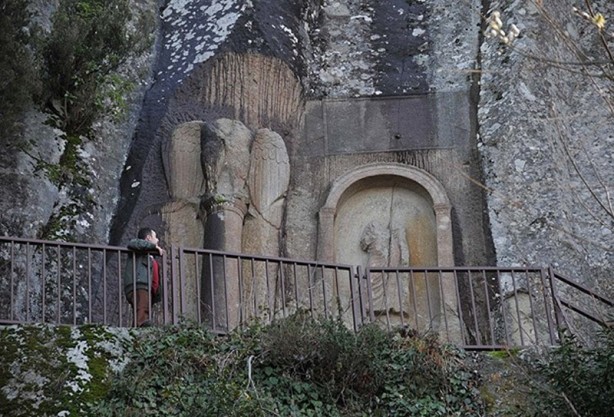 Foto - Roma döneminde inşa edildi: Kuşyakası Yol Anıtı
