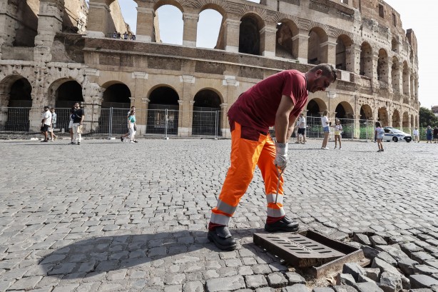 Foto - Roma, farelerle mücadele ediyor: Milyonlarca kişinin beklediği haber: Flaş duyuru!