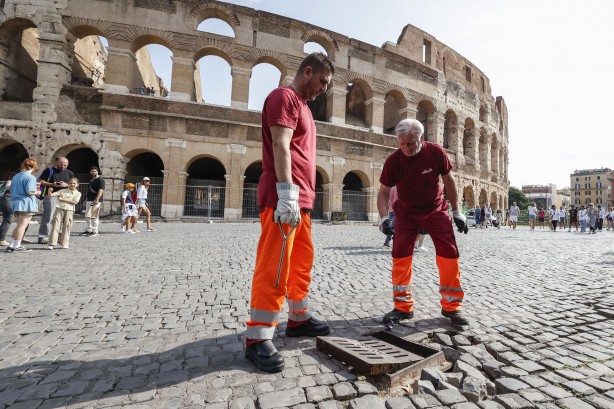 Foto - Roma, farelerle mücadele ediyor: Milyonlarca kişinin beklediği haber: Flaş duyuru!