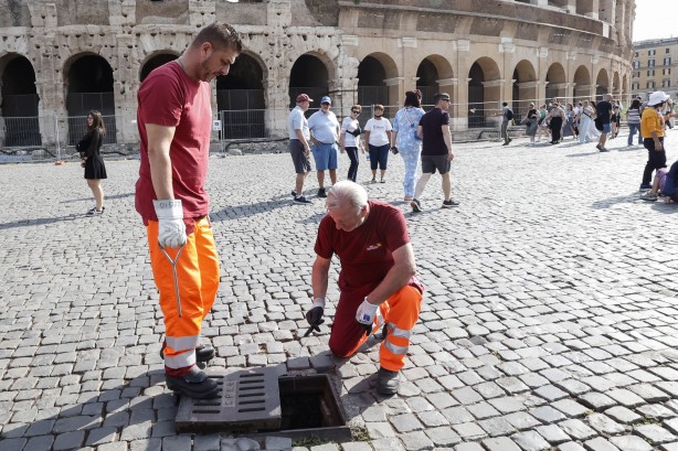 Foto - Roma, farelerle mücadele ediyor: Milyonlarca kişinin beklediği haber: Flaş duyuru!