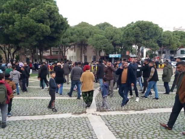 Foto - Romanlardan CHP'li Belediye Başkanına tepki