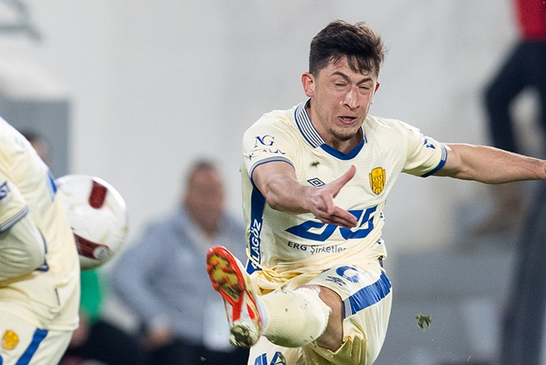 Foto - Romanya basını her şeyi açıkladı! Koltuğu için en büyük rakibi hocası Türkiye'ye gelecek! Ortalık her an karışabilir: Böylesi görülmedi!