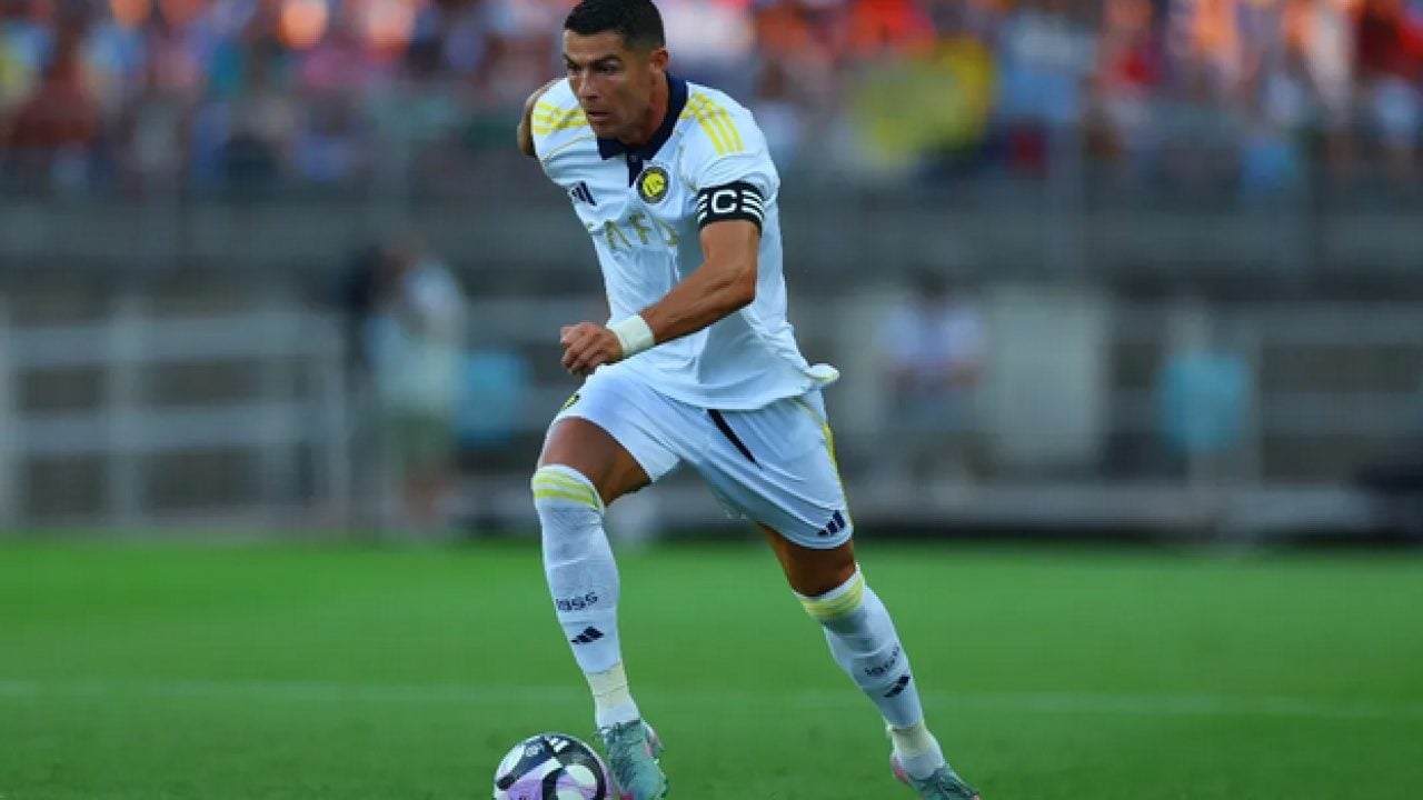 Ronaldo artık kadro dışı: Federasyon açıkladı! Büyük sürprizi duyurdular...