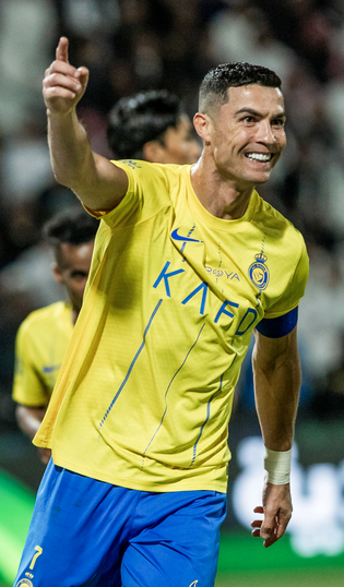 Ronaldo bombası gündemi sarstı! O isim, resmen açıkladı! Yer yerinden oynayacak! Yaşı ne olursa olsun herkes razı...