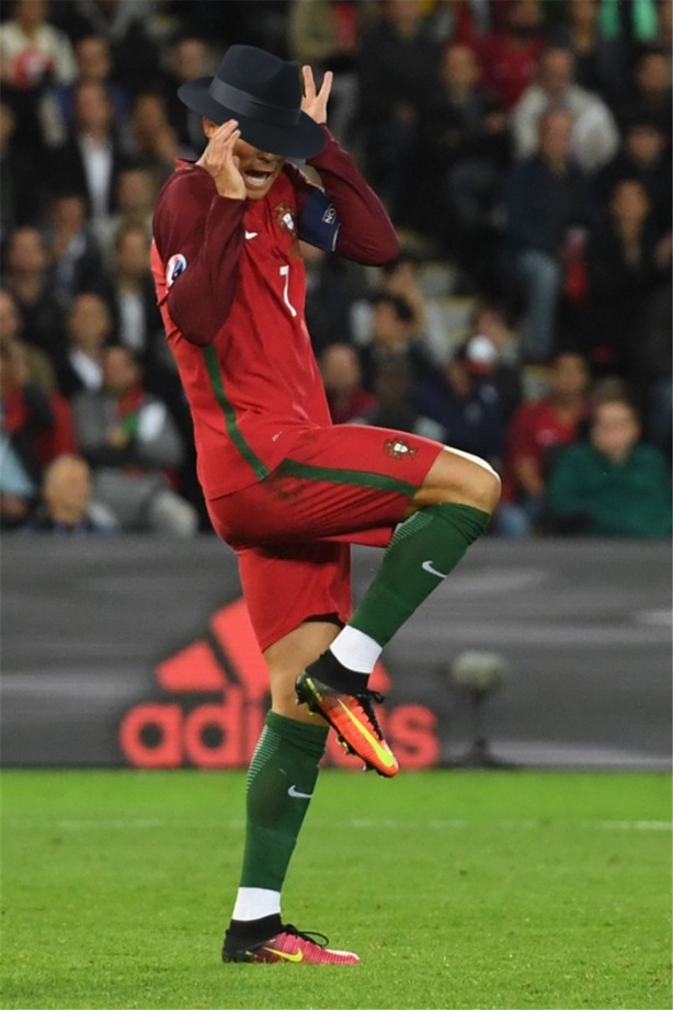 Foto - Ronaldo internetin eline düştü!