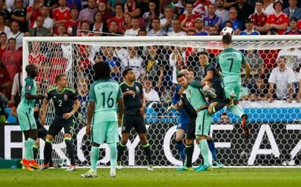 Foto - Ronaldo, maçta 76 cm yükseğe sıçradı! Peki nasıl?