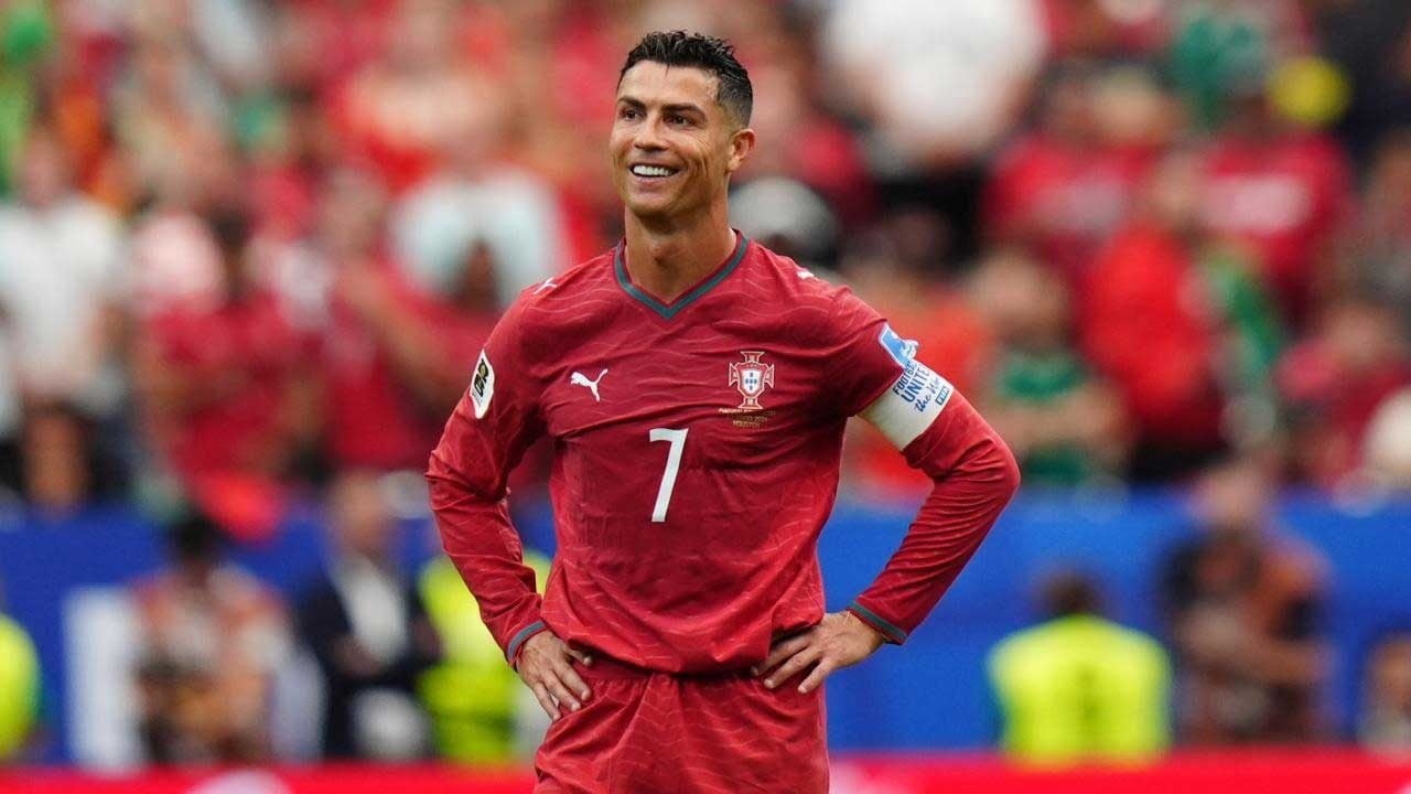 Foto - Ronaldo milli takımdan emekli mi oldu?