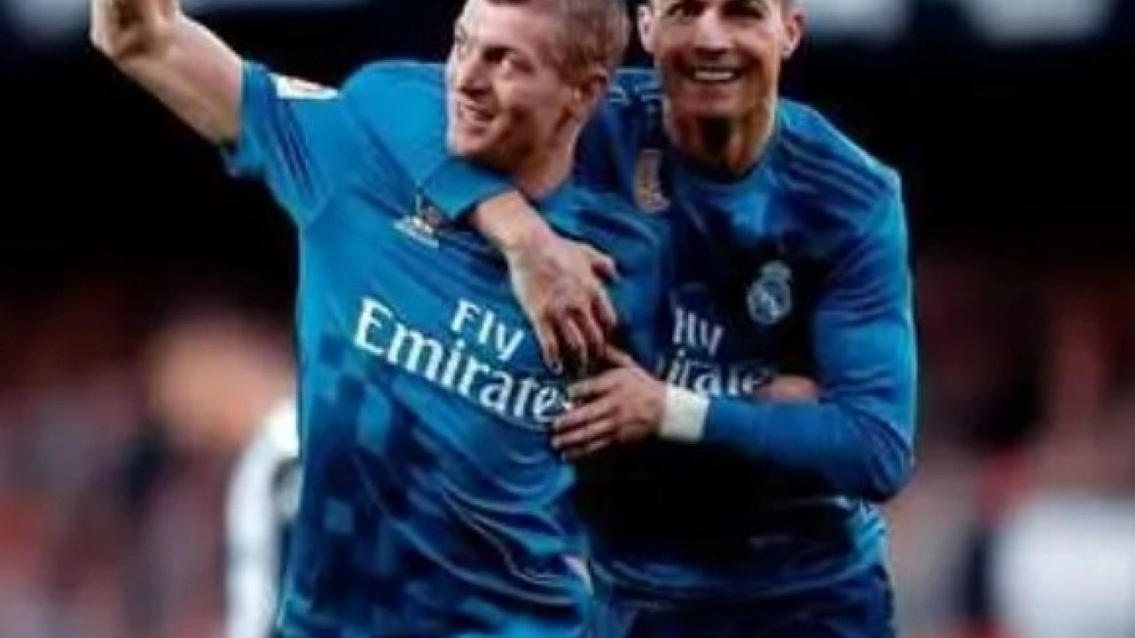 Foto - Ronaldo yine tarihe geçti! Rakiplerine fark attı!