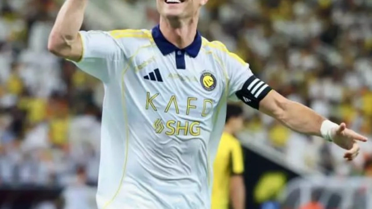 Foto - Ronaldo yine tarihe geçti! Rakiplerine fark attı!