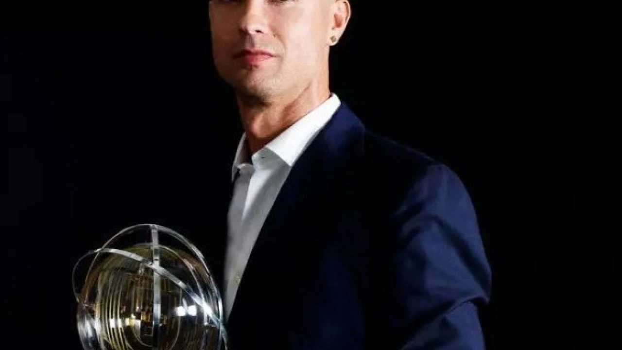 Foto - Ronaldo yine tarihe geçti! Rakiplerine fark attı!