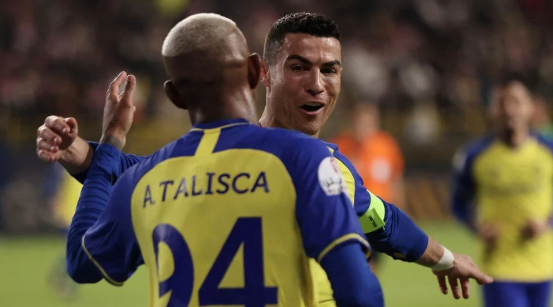 Foto - Ronaldo'dan çıldırtan Türkiye hamlesi! Araya girdi, İstanbul'a gitmesin diye bakın ne yaptı