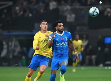 Foto - Ronaldo’dan edepsizlik fışkırdı! Tüm dünya bu rezilliği konuşacak! Araplar duyurdu: Ronaldo depremi: Her an futbolu artık iflas edebilir…