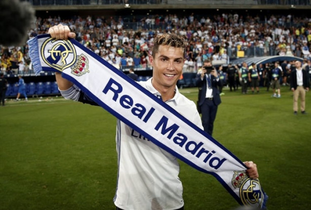 Foto - Ronaldo'ya şaka gibi teklif!