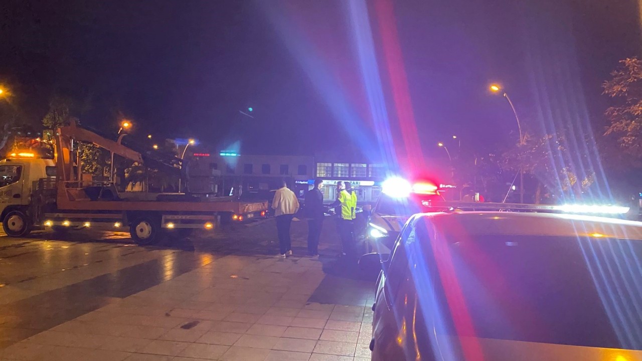 Foto - Rota: Süs havuzu! Navigasyonu alkol olanın sonu böyle olur