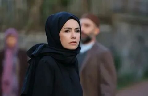 Foto - RTÜK Başkanı'ndan dikkat çeken 'Kızıl Goncalar' yorumu Kızıl Goncalar' dizisi ‘dakika bir gol bir’ yaptı!