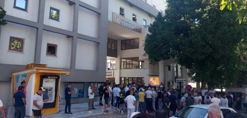 Ruhsata 6 milyon lira, iskana 200 bin Euro CHP'li Manavgat Belediyesi'nde rüşvet çarkına ilişkin çarpıcı detaylar ortaya çıktı