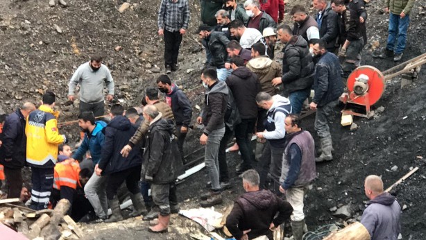 Foto - Ruhsatsız işletilen maden ocağında göçük