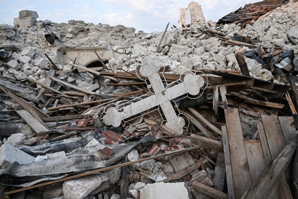 Foto - Rum Ortodoks Kilisesi de depremlerde yıkıldı