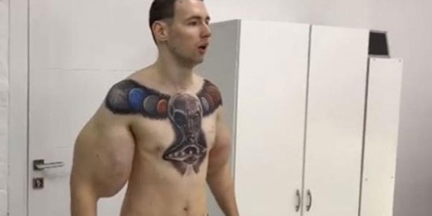 Foto - Rus askeri: Uzaylıya benzemek için defalarca bıçak altına yattı