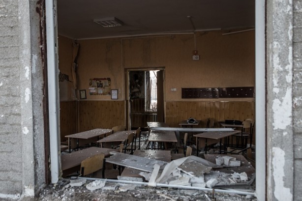 Foto - Rus güçleri okulu vurdu! Görüntüler vehametin boyutunu böyle gösterdi