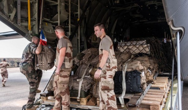 Foto - Rus istihbaratı: Fransa, ilk etapta 2 bin askeri Ukrayna'ya göndermek için hazırlık yapıyor