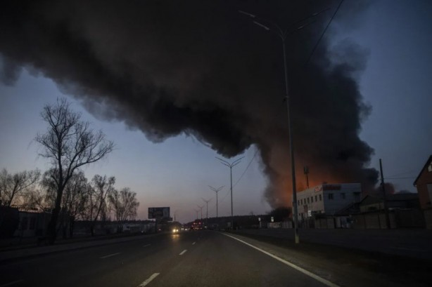 Foto - Rus ordusundan, Kiev'e yoğun bombardıman!
