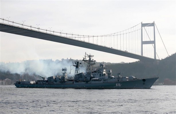 Foto - Rus savaş gemisi İstanbul Boğazı'ndan geçti