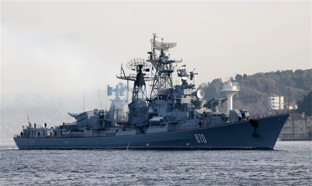 Foto - Rus savaş gemisi İstanbul Boğazı'ndan geçti