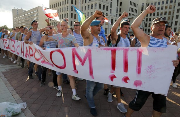 Foto - Rus tankları ülkeye girebilir! NATO yığınak yapmaya başladı