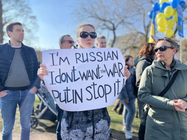 Foto - Ruslar sokağa indi