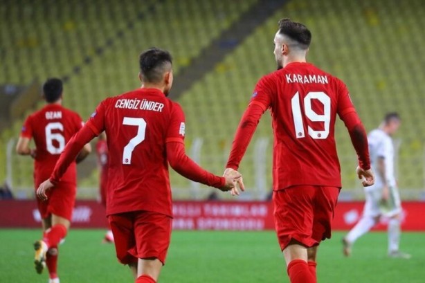 Foto - Ruslar Türkiye yenilgisini hazmedemedi! Türk futbolcuya ateş püskürdüler