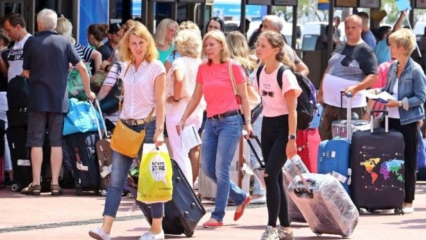 Ruslar Türkiye’yi apar topar terk ediyor! Hepsi peş peşe ülkeden ayrılmaya başladı! Resmen kaçıyorlar! Sebebi ise...