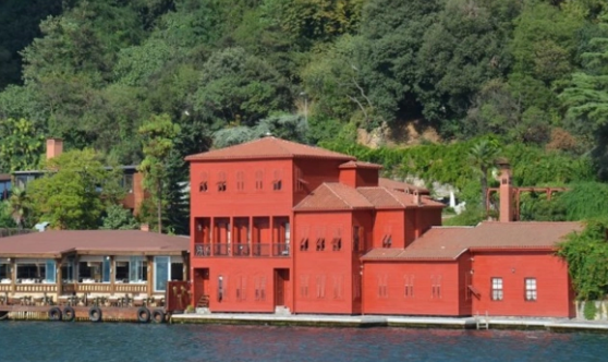 Foto - Ruslar ve İranlılar istiyordu! Boğaz'ın kırmızı yalısı rekor fiyata satıldı