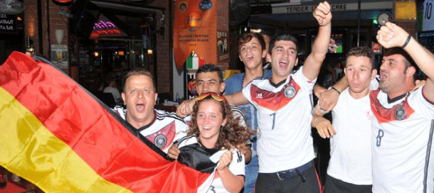 Foto - Ruslar yerine şimdi onlar Türkiye'ye akın etmeye başladı! Herkes şaşkın, uçak üstüne uçak iniyor