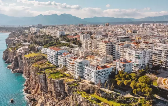 Foto - Ruslar yerine şimdi onlar Türkiye'ye akın etmeye başladı! Herkes şaşkın, uçak üstüne uçak iniyor