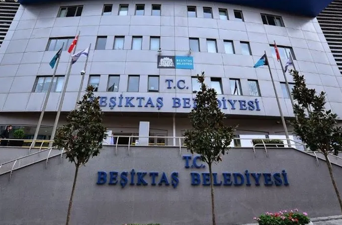 Rüşvet Operasyonu! Beşiktaş Belediye Başkanı Rıza Akpolat gözaltına alındı… CHP’li belediyeler yetim hakkı yemeye devam ediyor